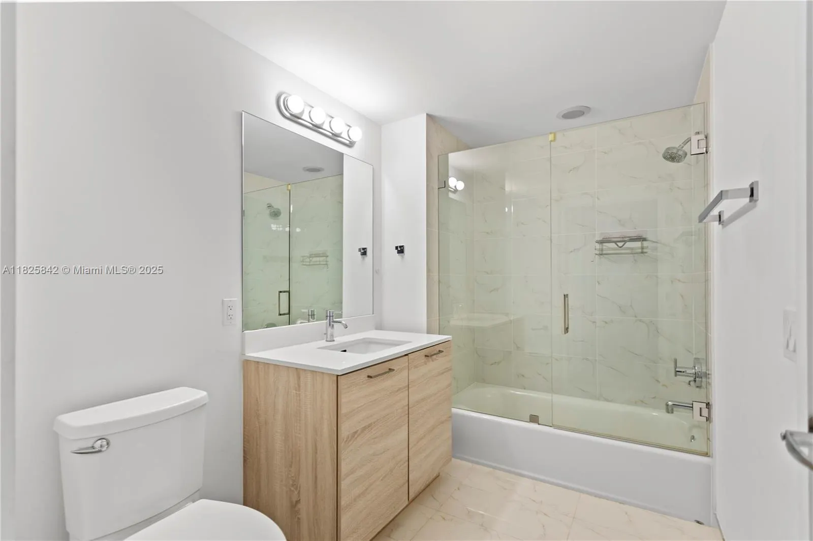 16385 Biscayne Blvd, #1918