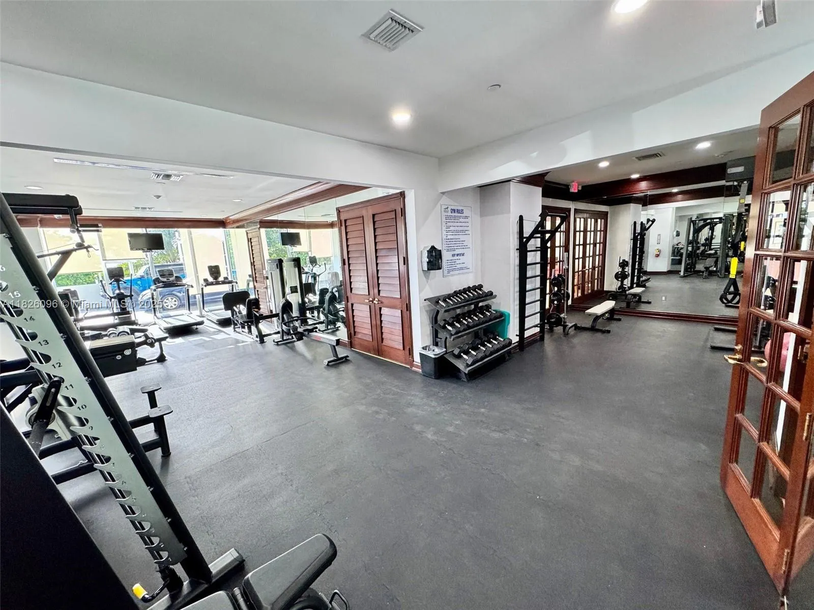 8925 Collins Ave, #9G