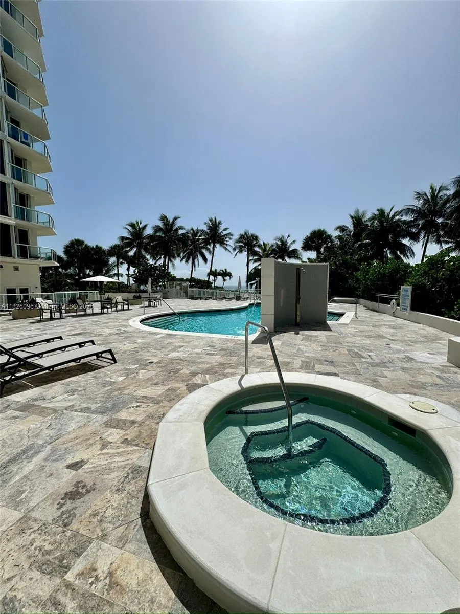 8925 Collins Ave, #9G