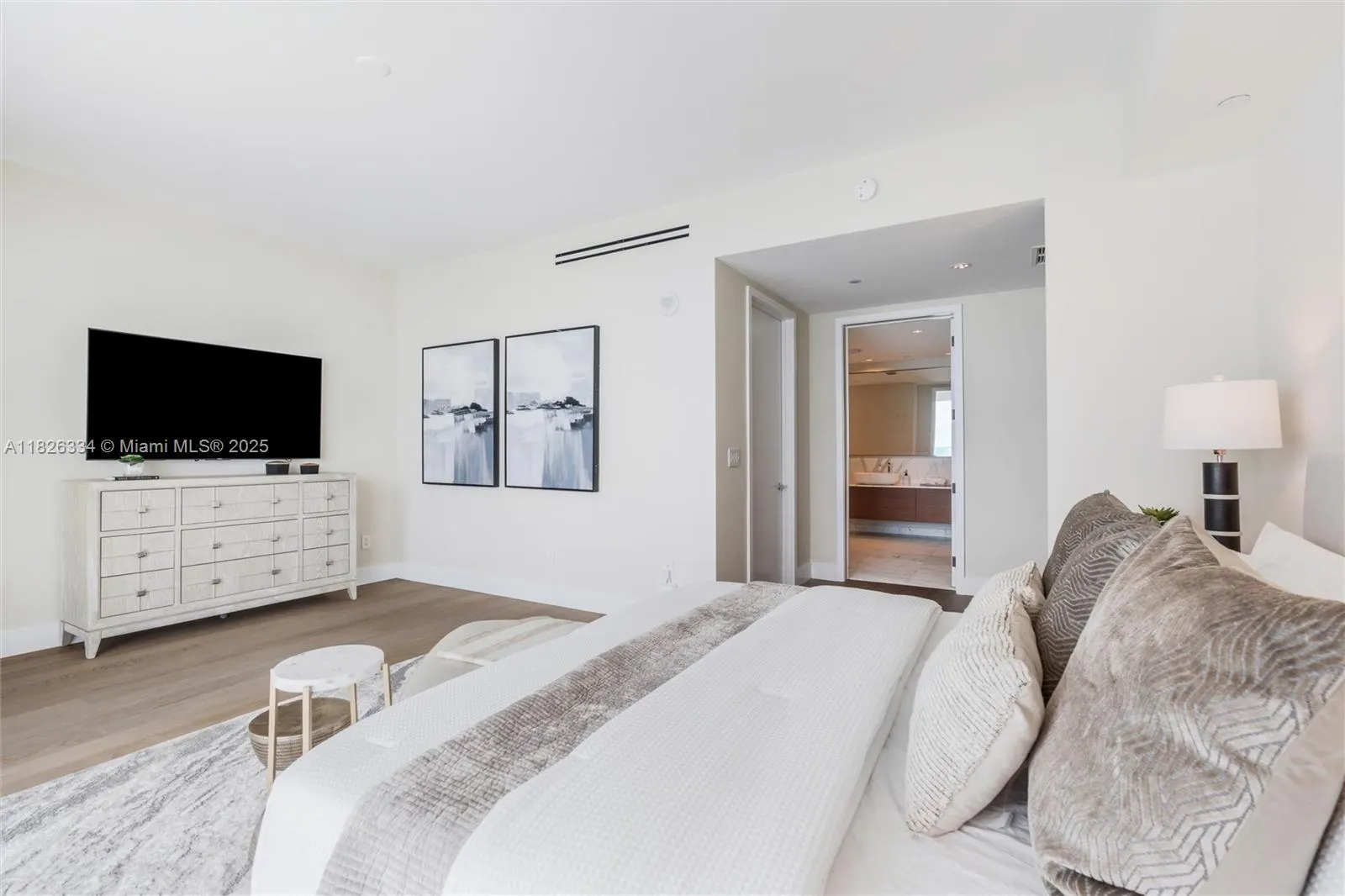 10203 Collins Ave, #1603