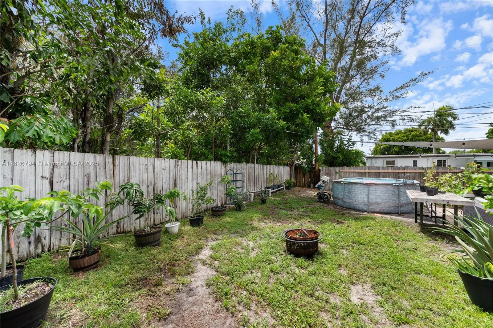 1624 NE 48th Ct