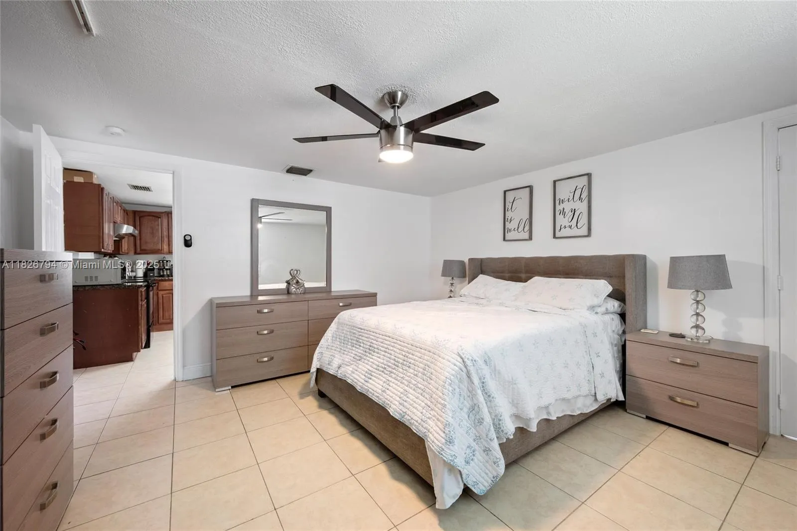 1624 NE 48th Ct