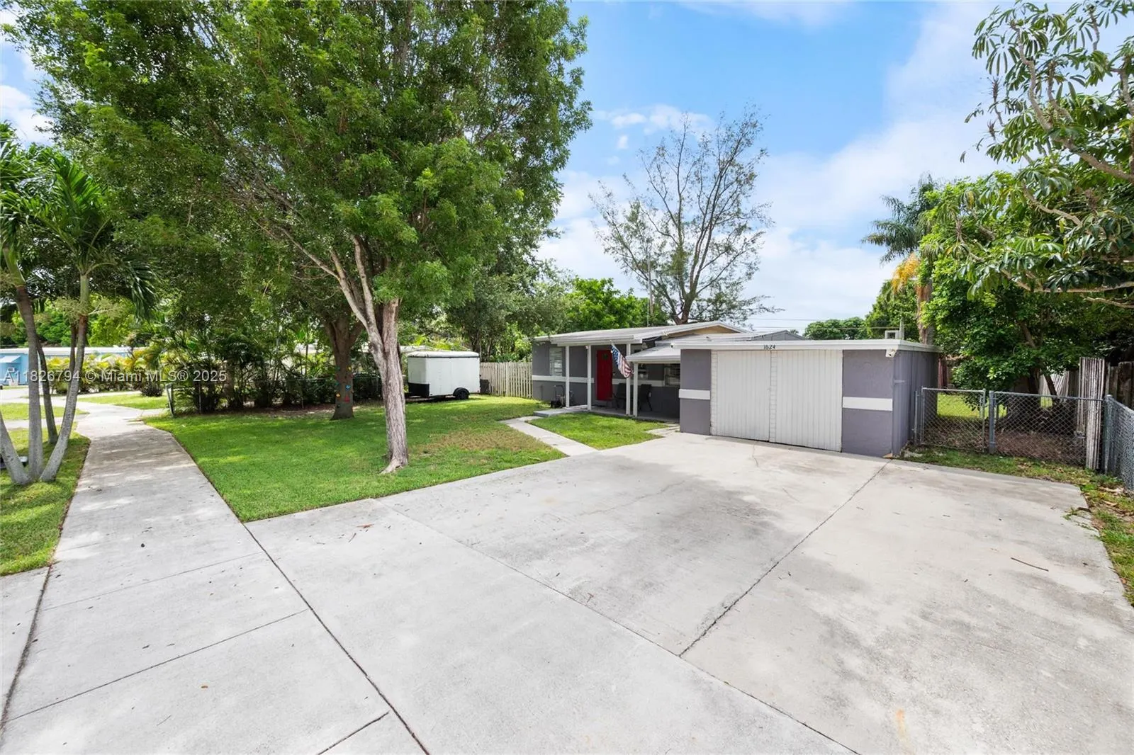 1624 NE 48th Ct