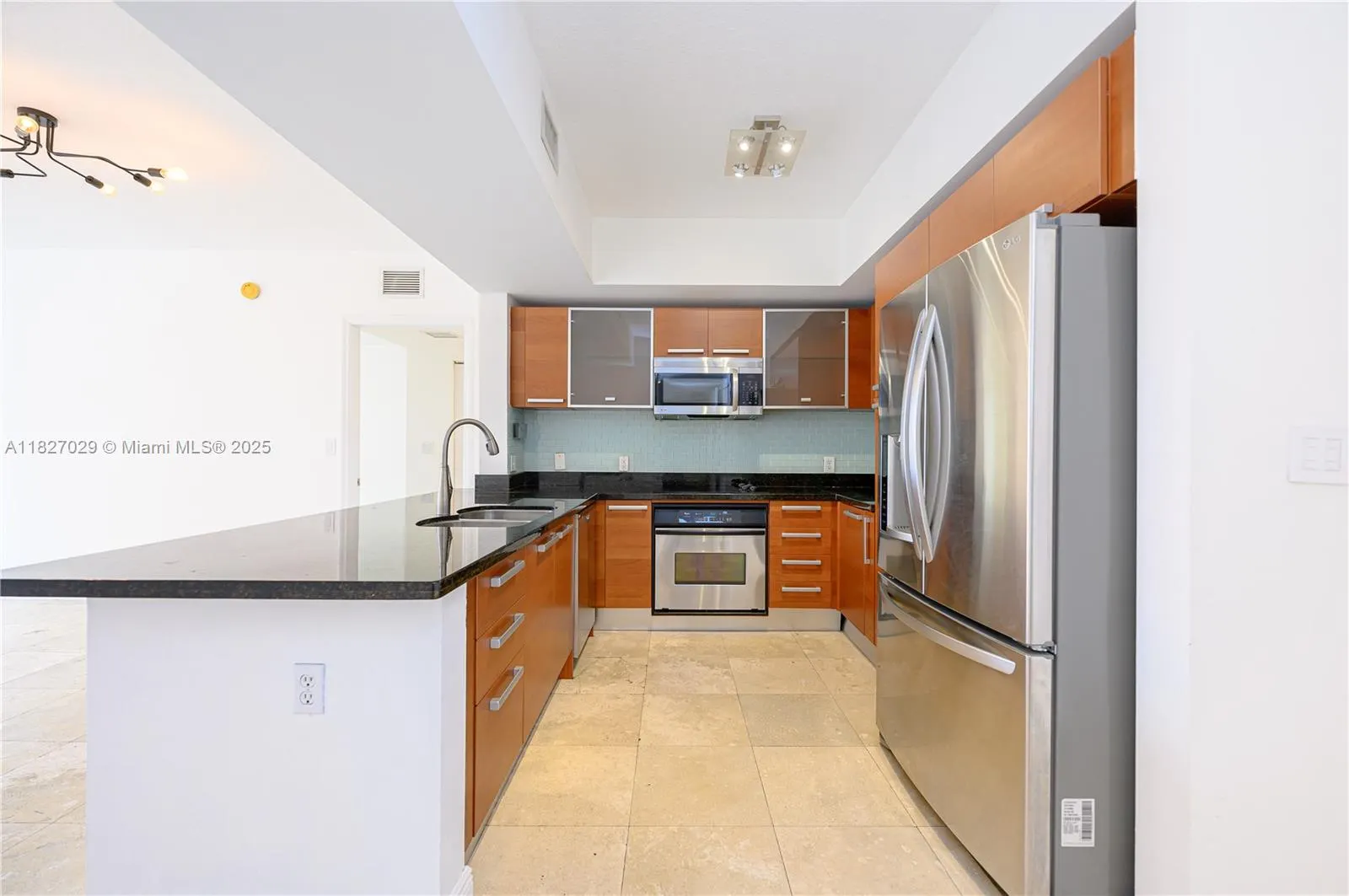 2030 S Douglas Rd, #807