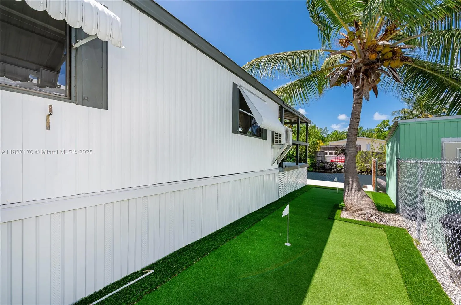 456 Bowie Ln