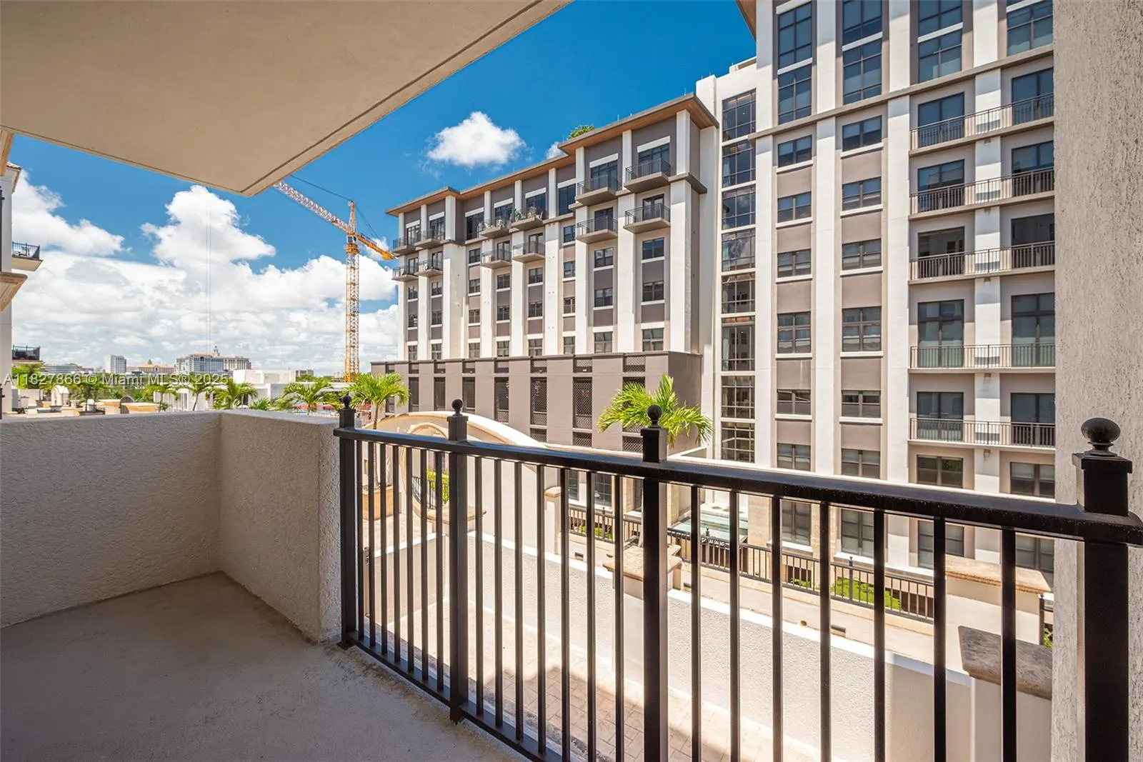 4100 Salzedo St, #515