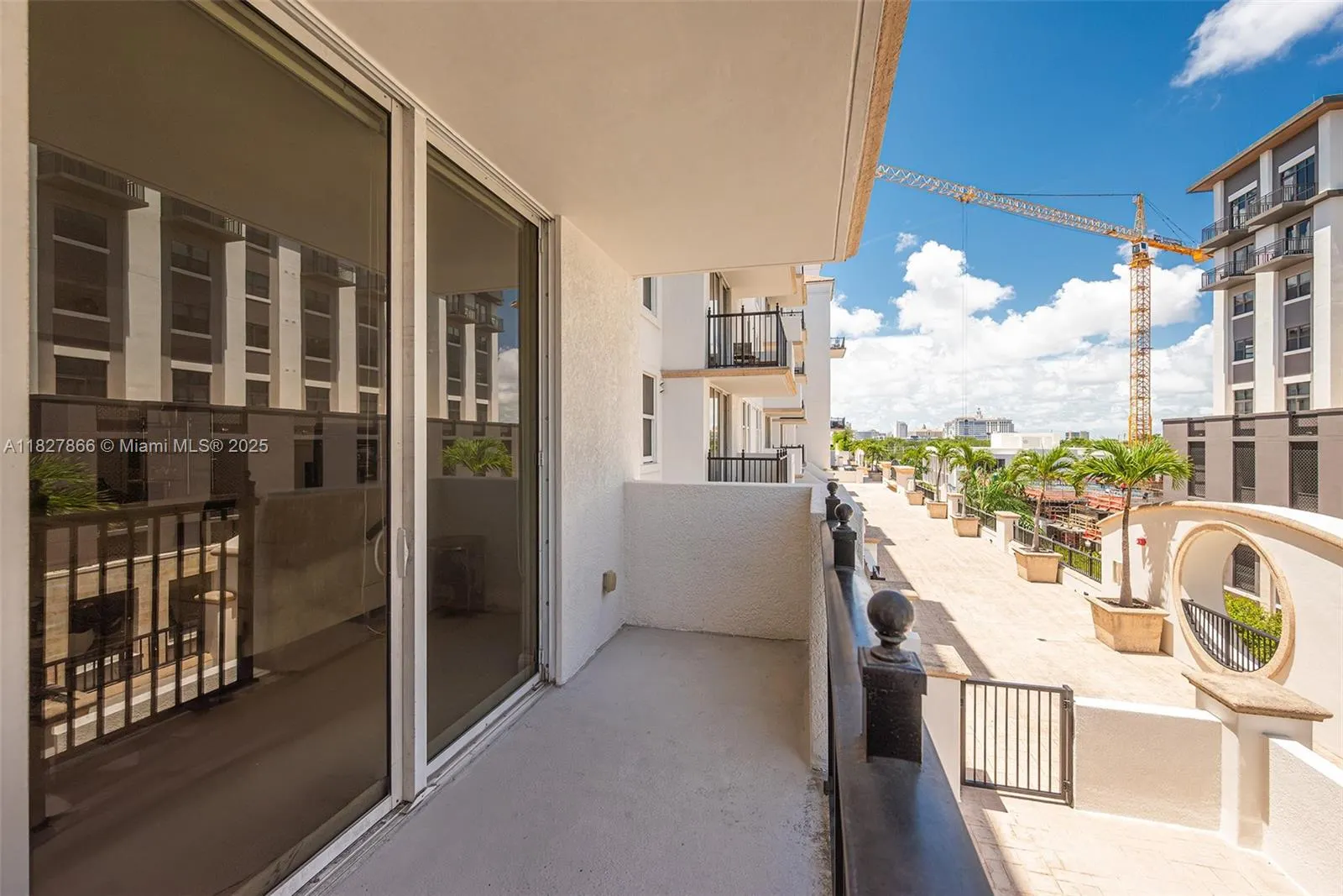 4100 Salzedo St, #515