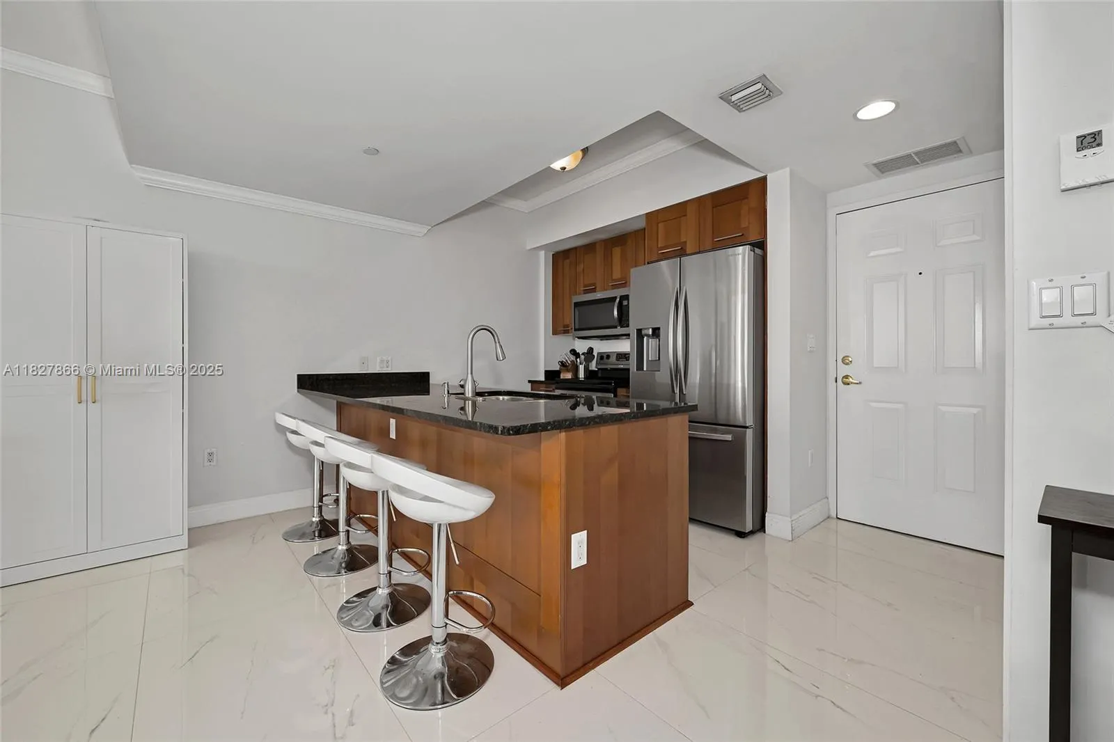 4100 Salzedo St, #515