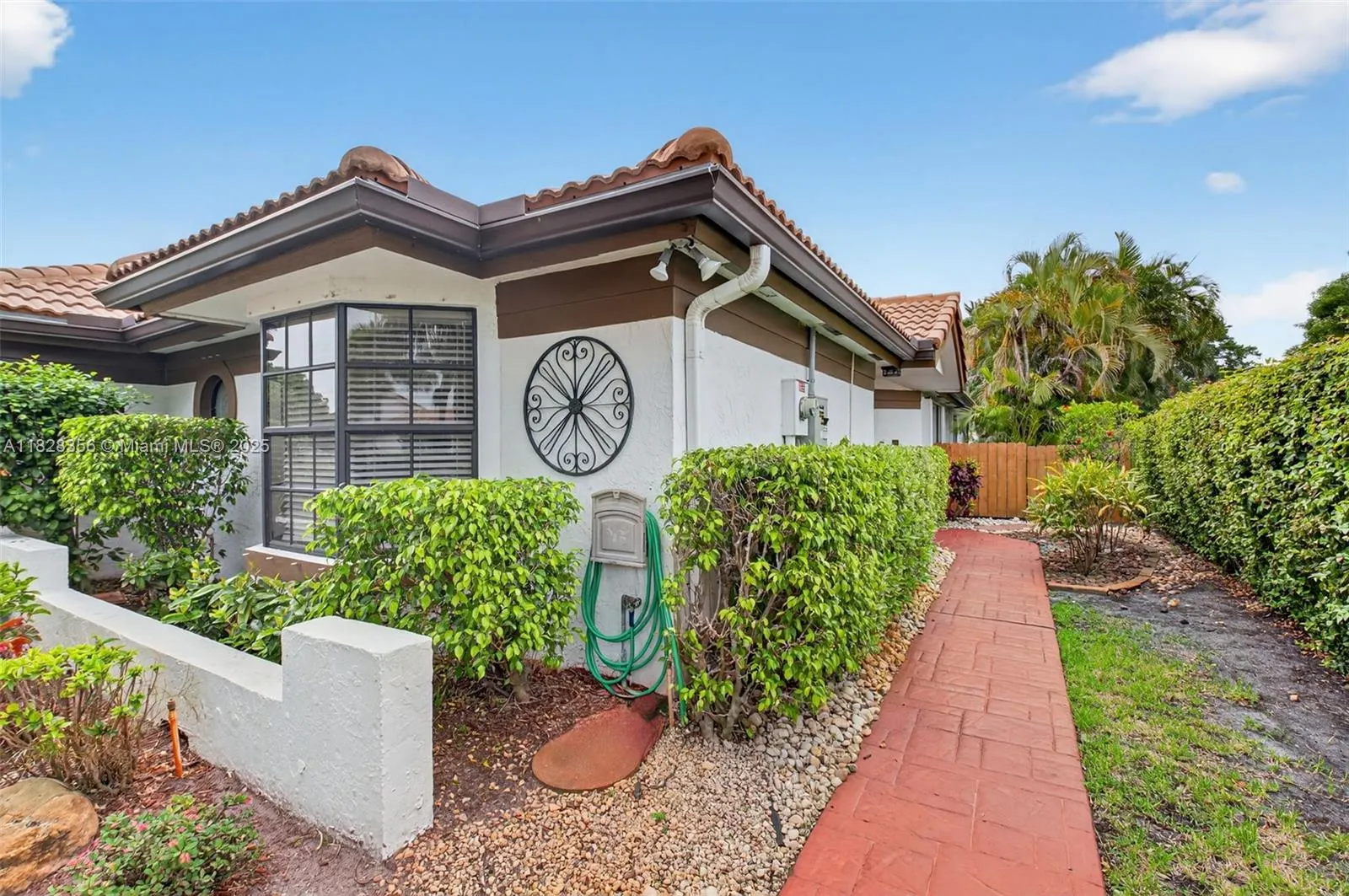 10344 Sunset Bend Dr