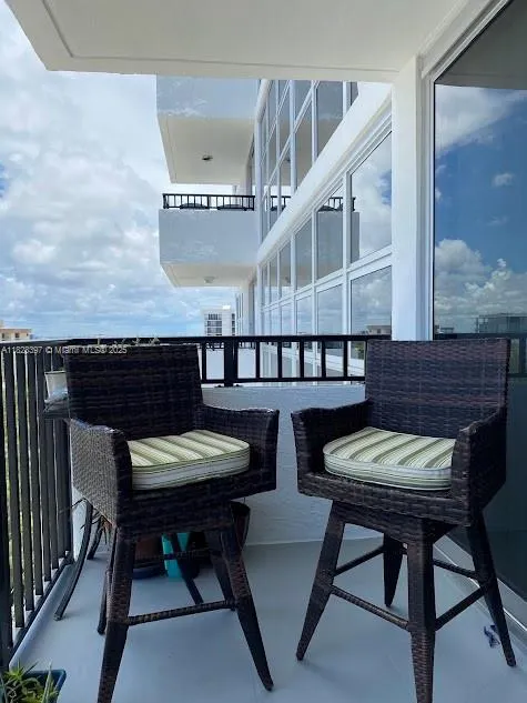 525 N Ocean Blvd, #1017
