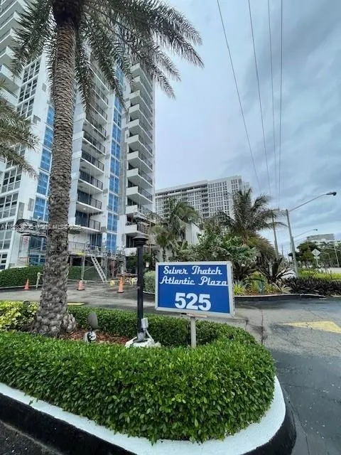 525 N Ocean Blvd, #1017