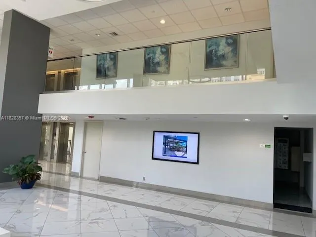 525 N Ocean Blvd, #1017