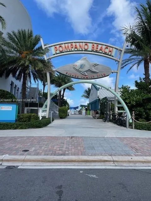 525 N Ocean Blvd, #1017