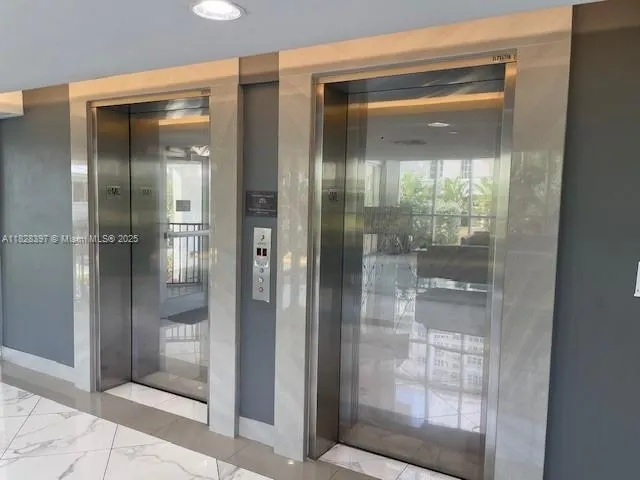 525 N Ocean Blvd, #1017