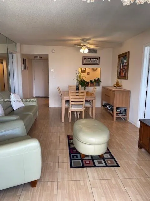 525 N Ocean Blvd, #1017