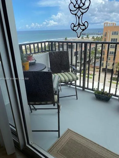 525 N Ocean Blvd, #1017