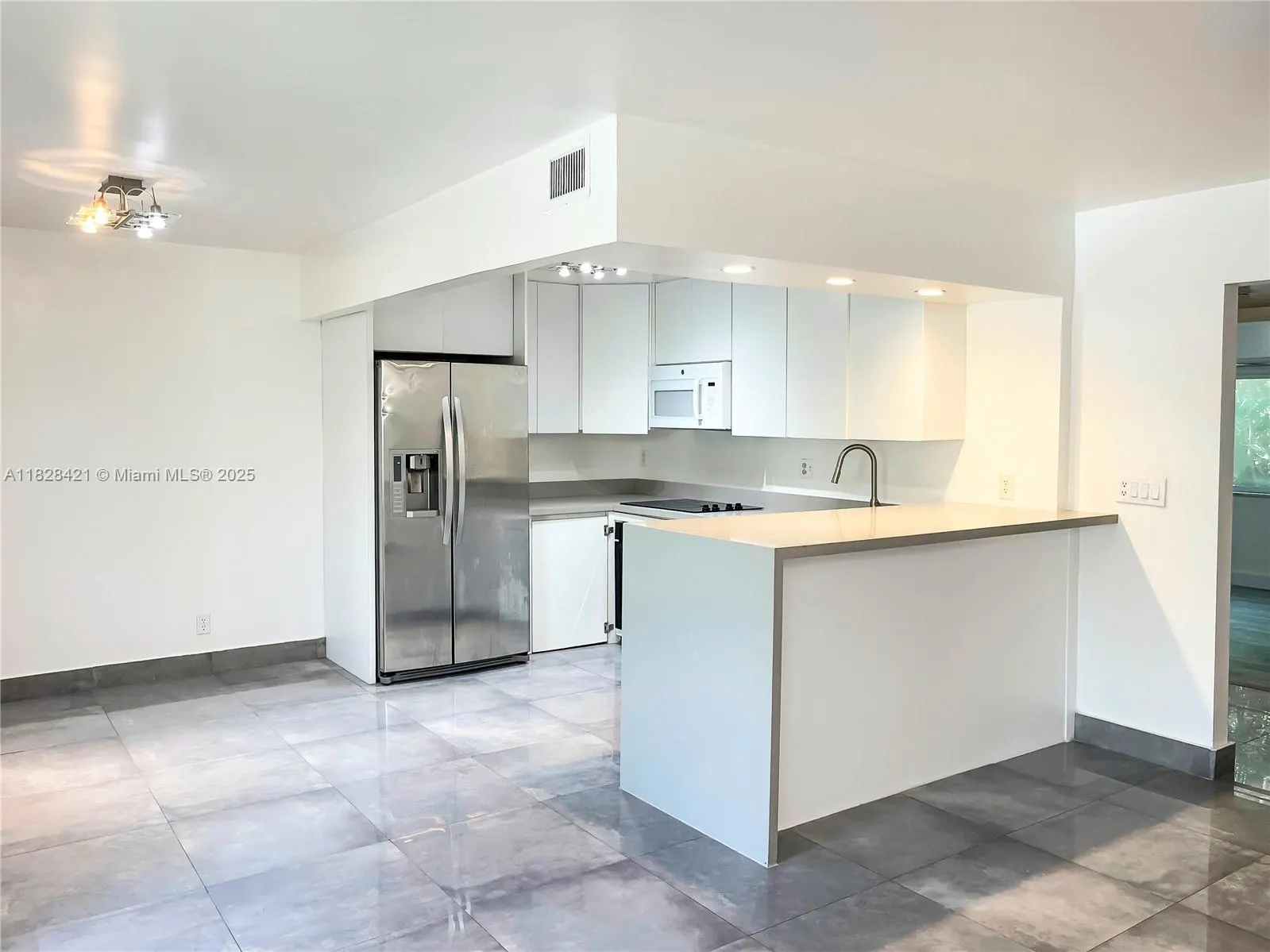 1250 Miami Rd, #2