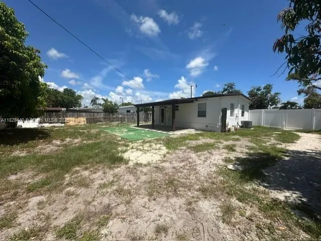 1754 NE 48th Ct