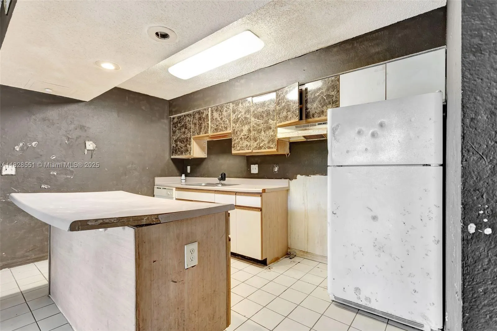 4055 W Mcnab Rd, #H103