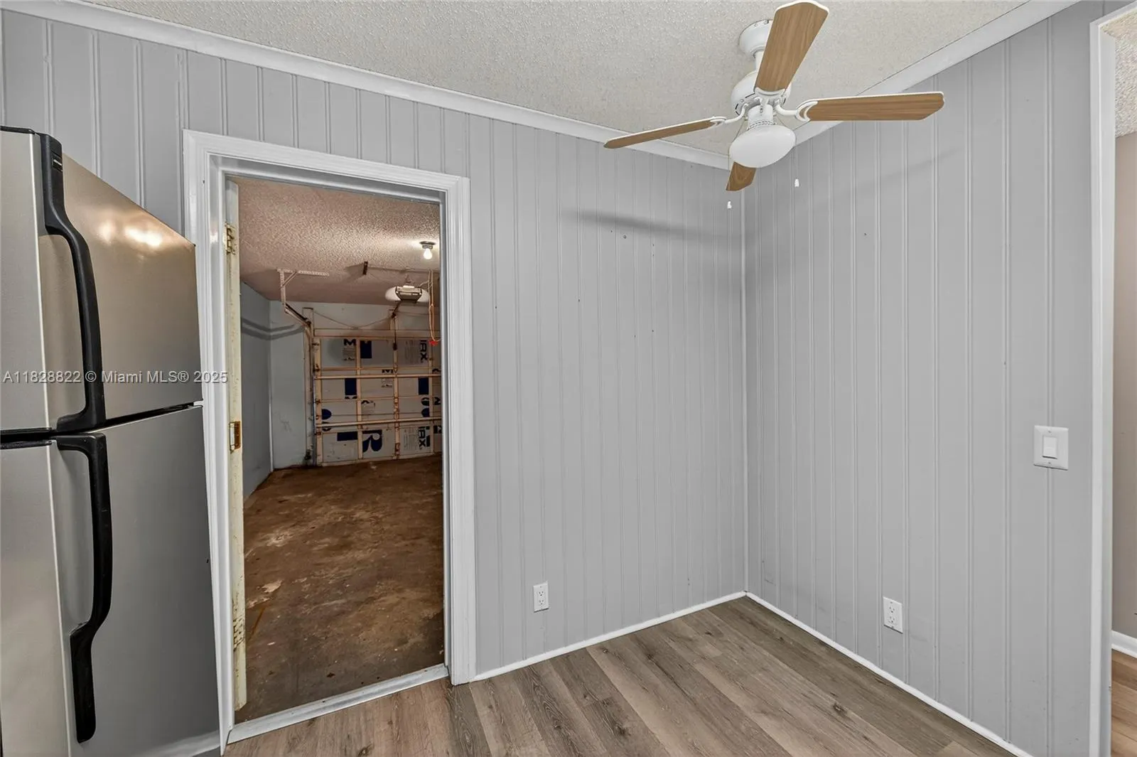 9086 Vineyard Lake Dr