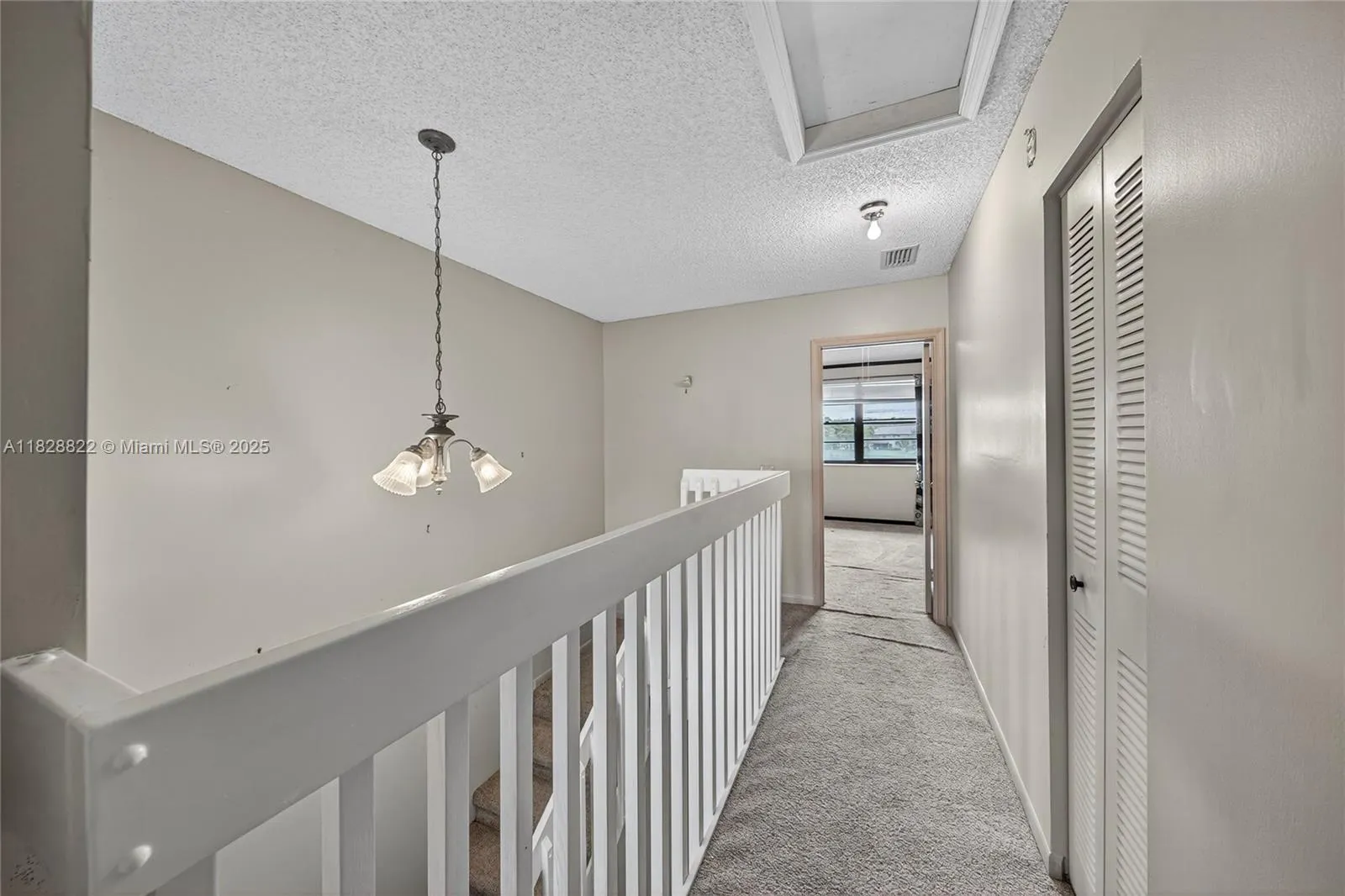 9086 Vineyard Lake Dr