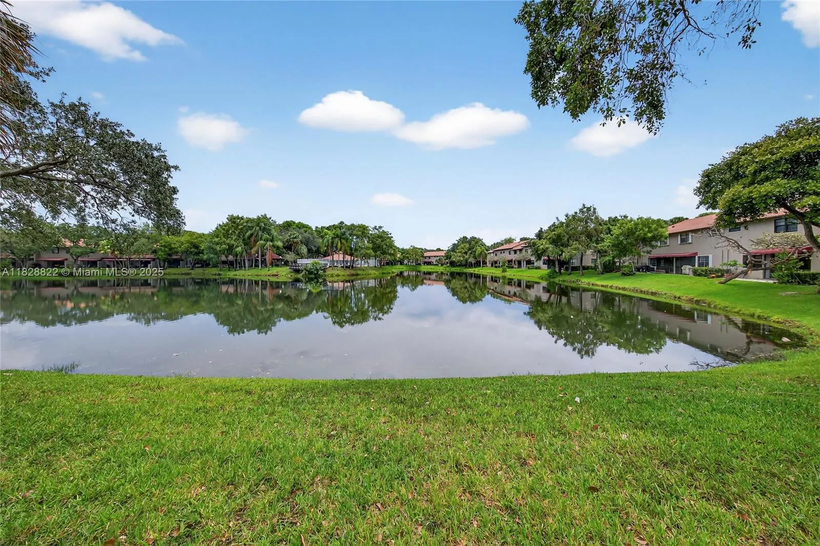 9086 Vineyard Lake Dr