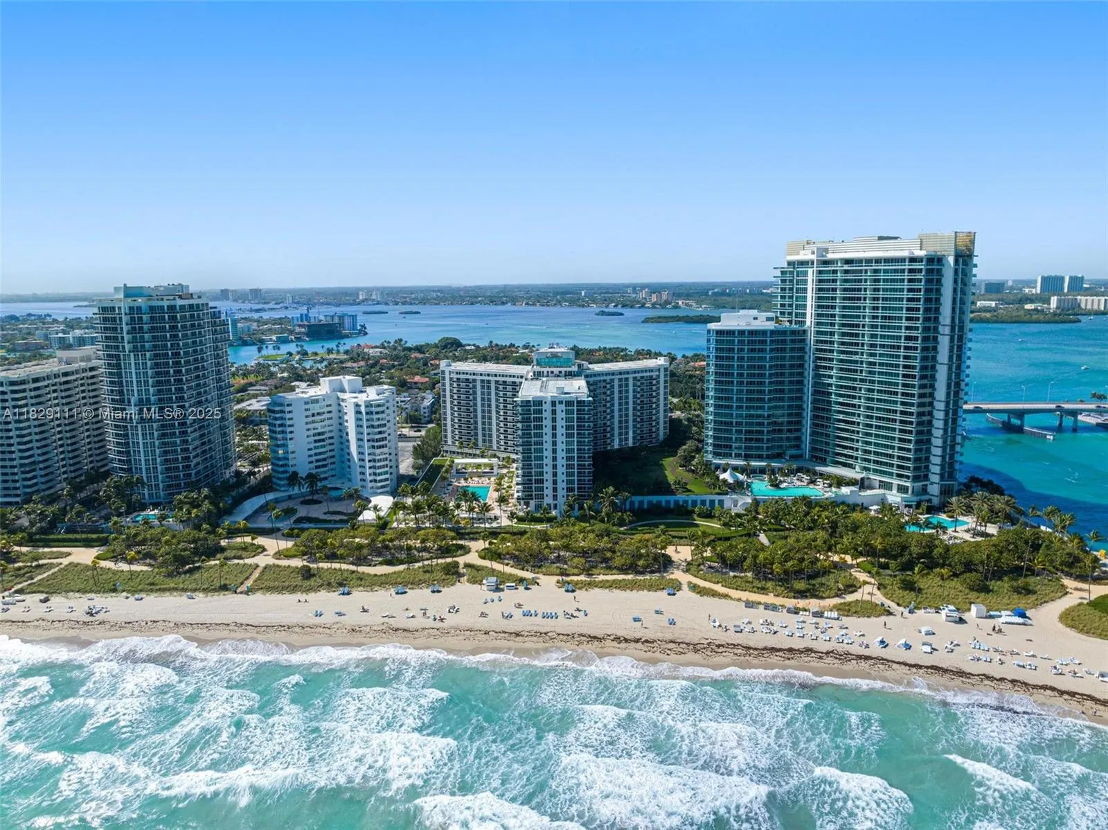 10275 Collins Ave, #1035