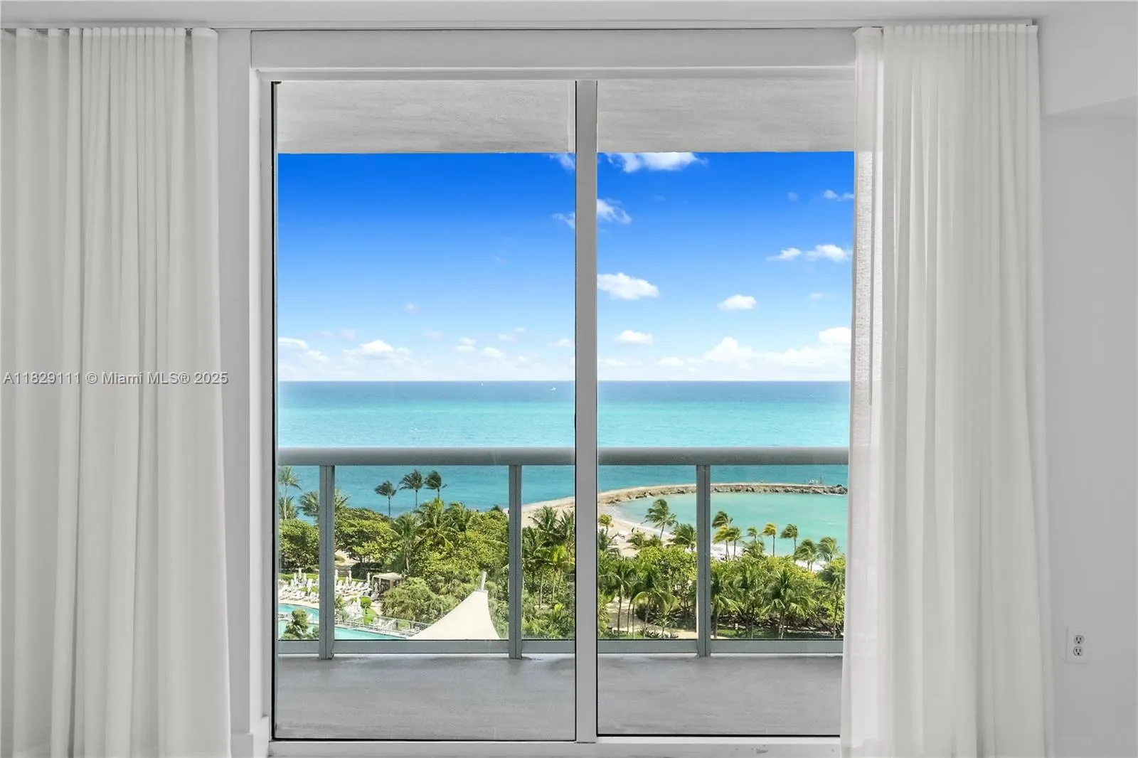 10275 Collins Ave, #1035