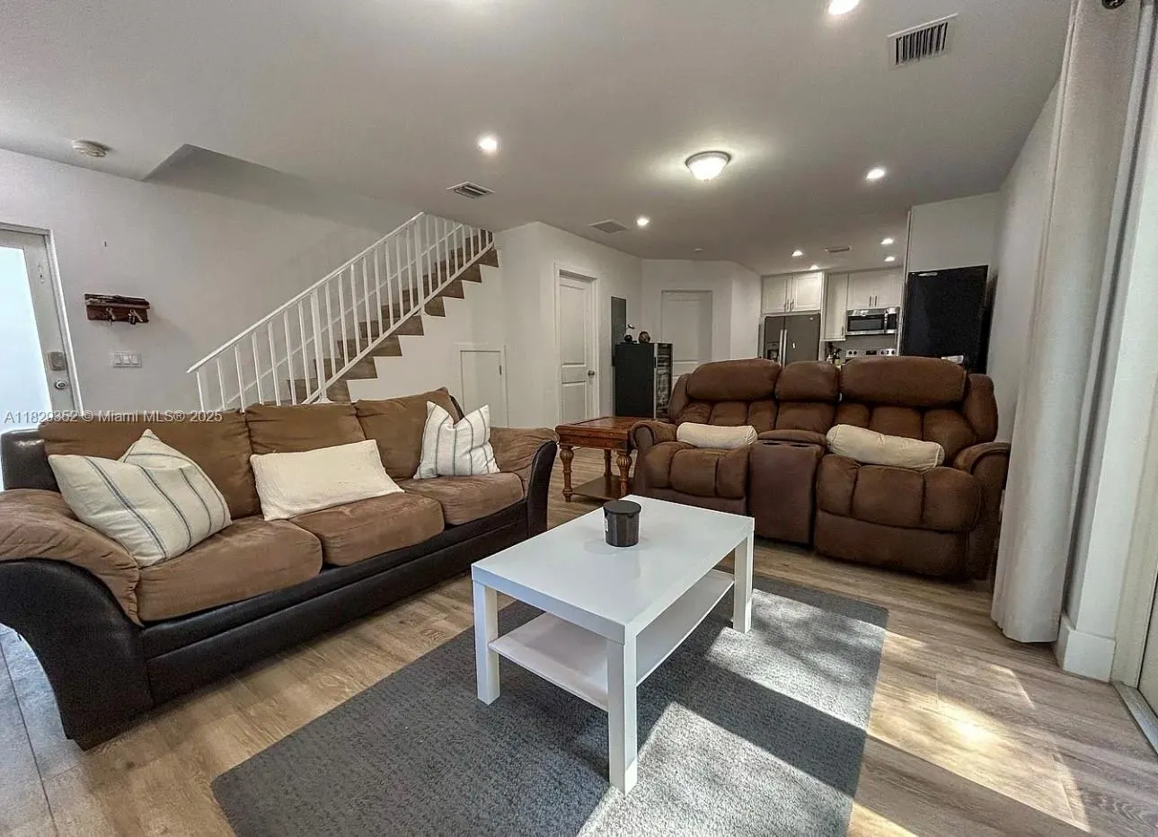 104 Poinciana Dr, #104