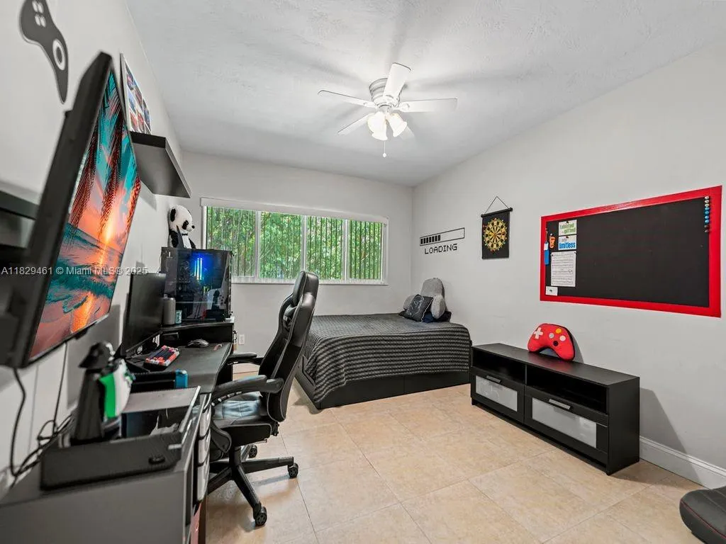 13530 SW 77 Ave