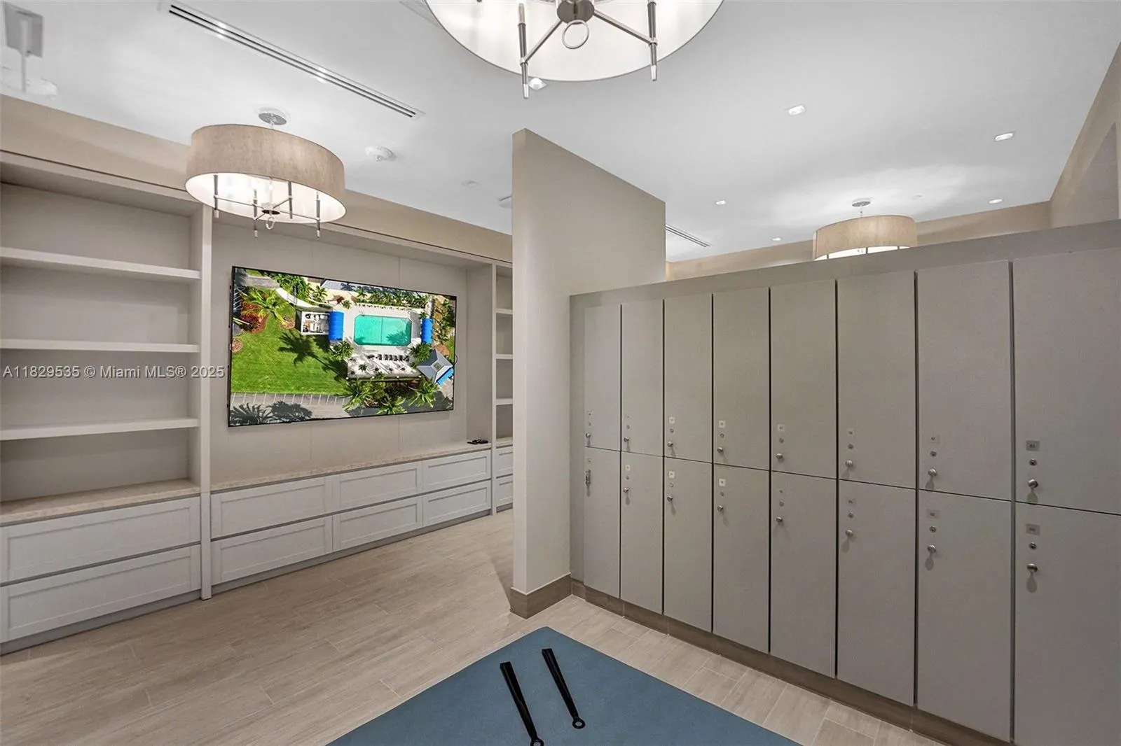 21387 Bridge View Dr