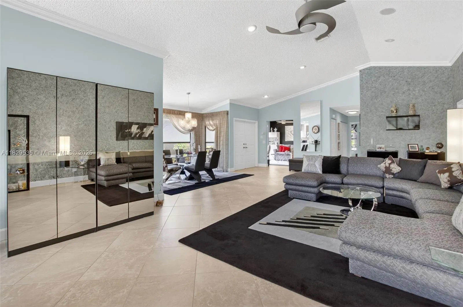 21387 Bridge View Dr