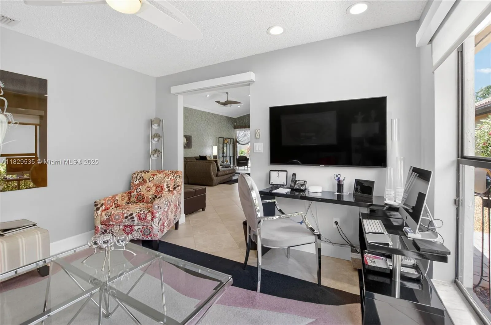 21387 Bridge View Dr