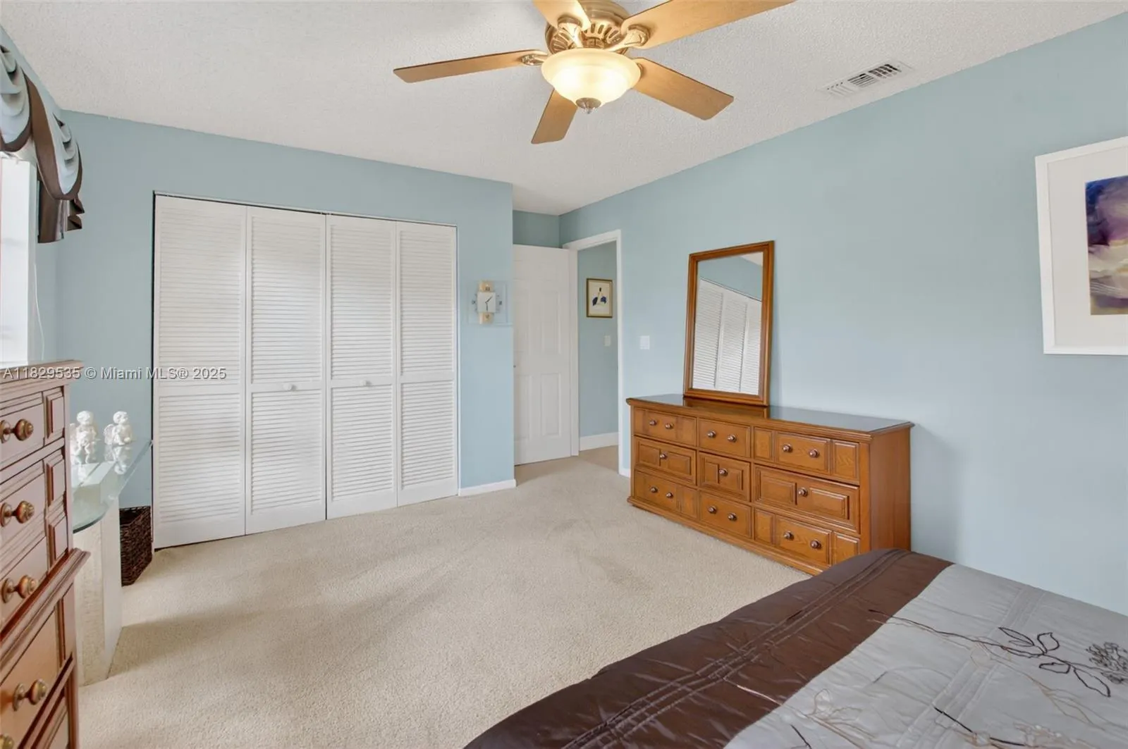 21387 Bridge View Dr