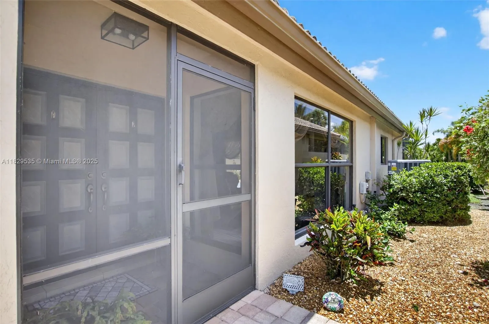 21387 Bridge View Dr