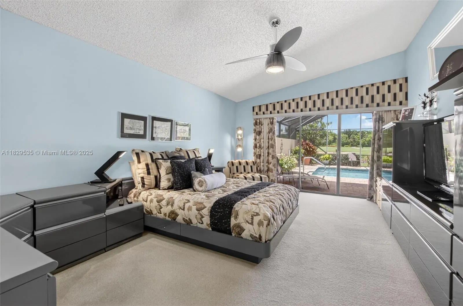 21387 Bridge View Dr