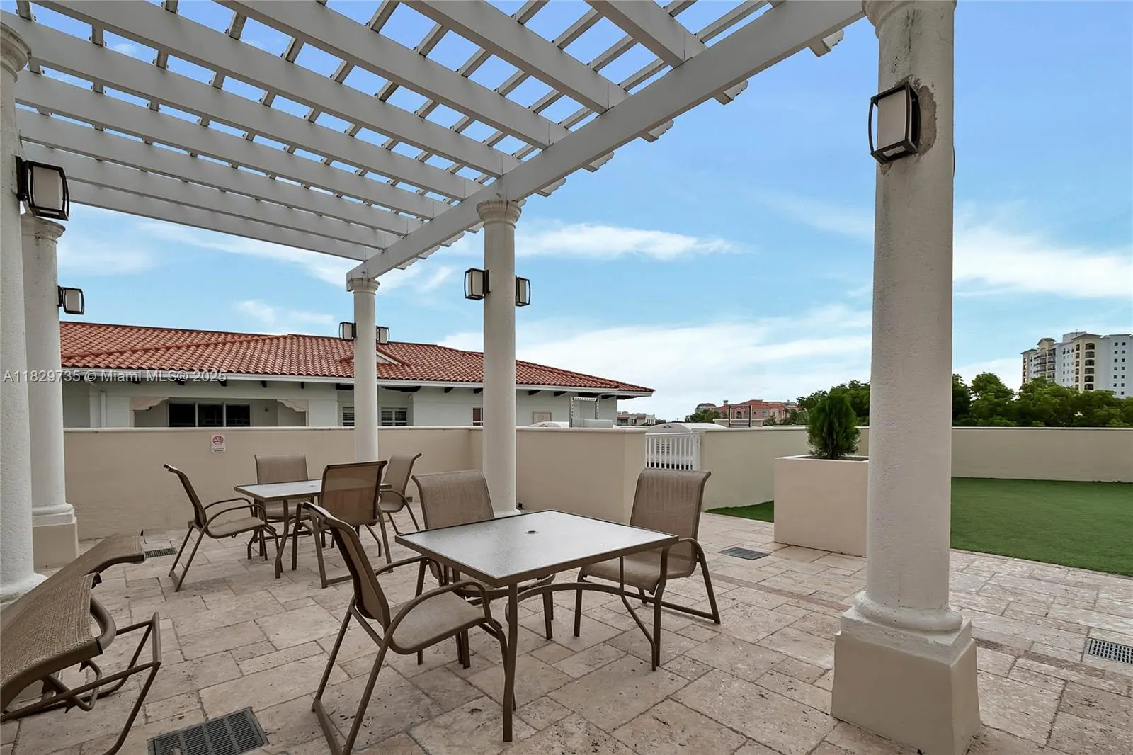 2030 S Douglas Rd, #417