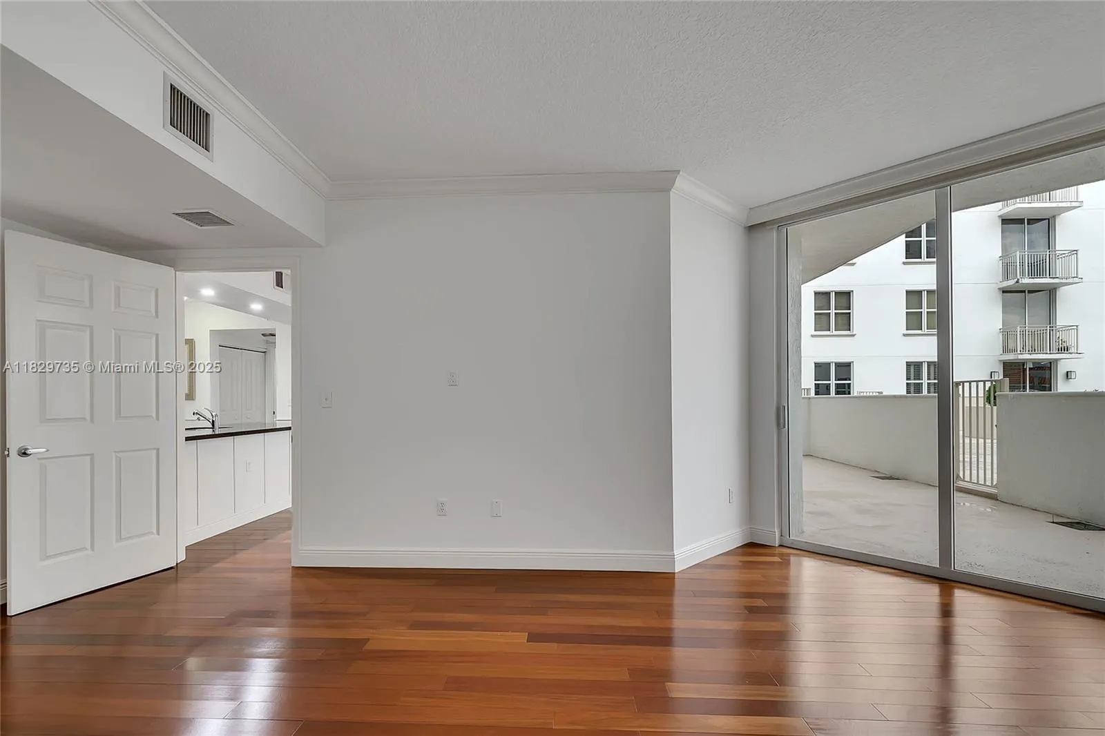 2030 S Douglas Rd, #417