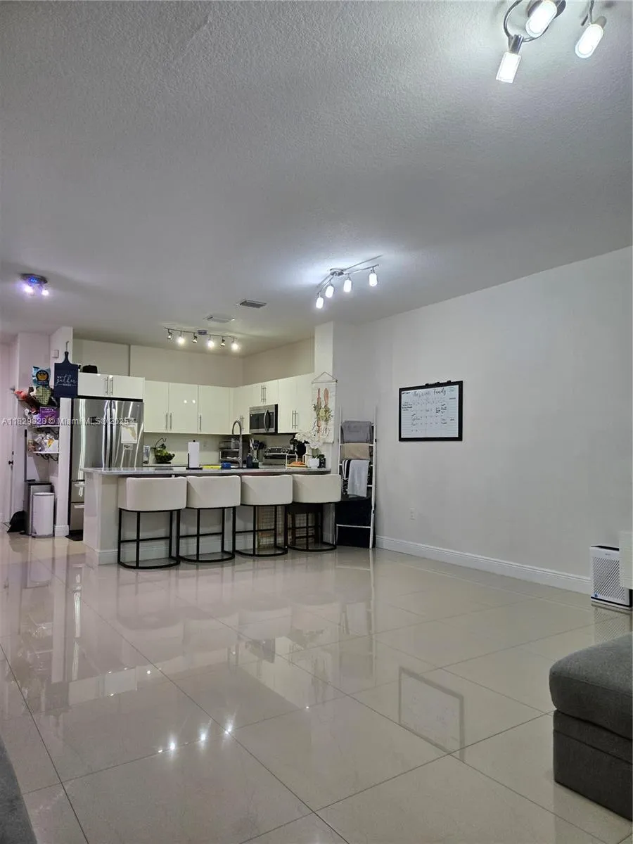 8216 W Santa Monica Ave