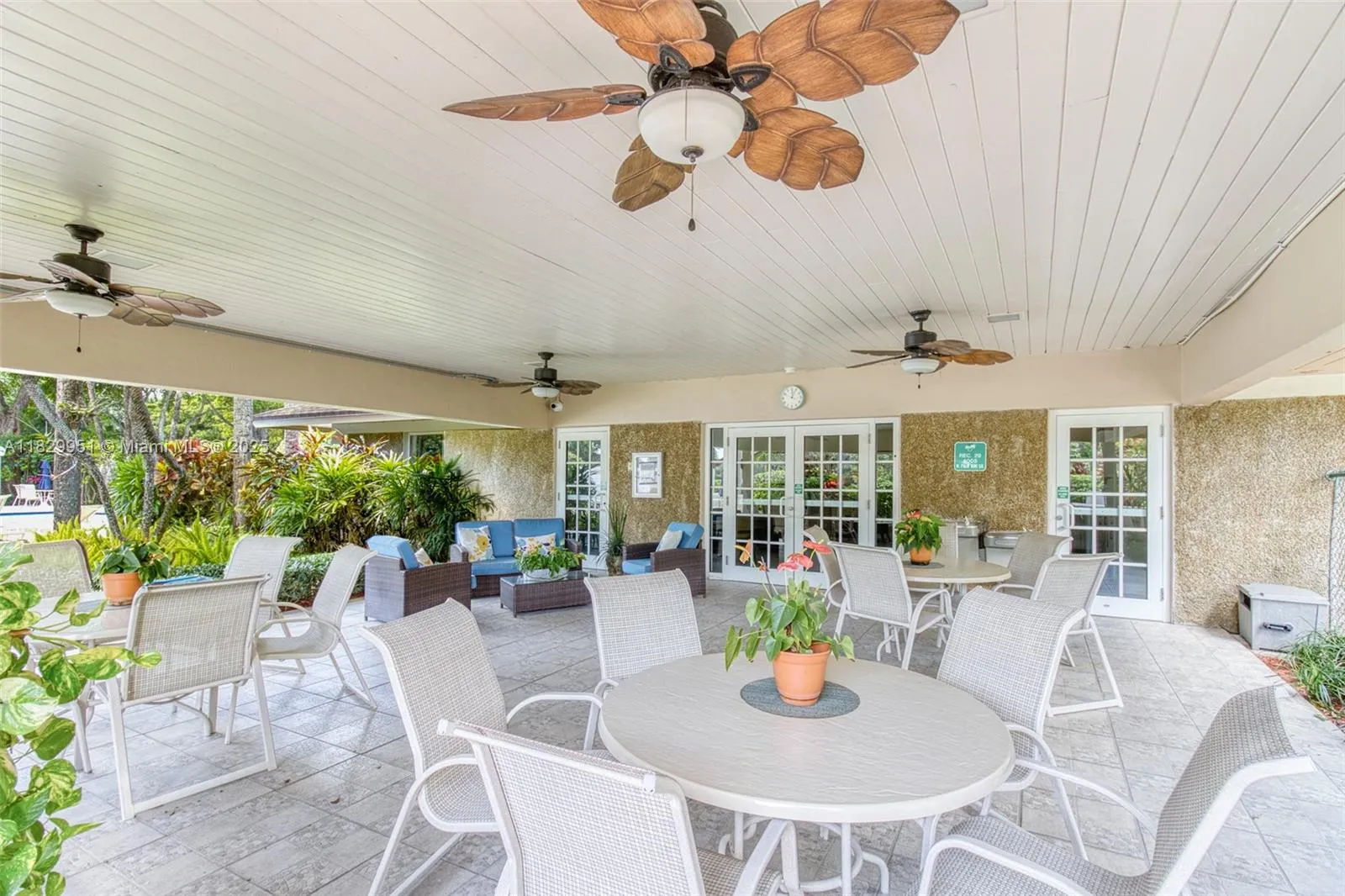4015 W Palm Aire Dr, #506