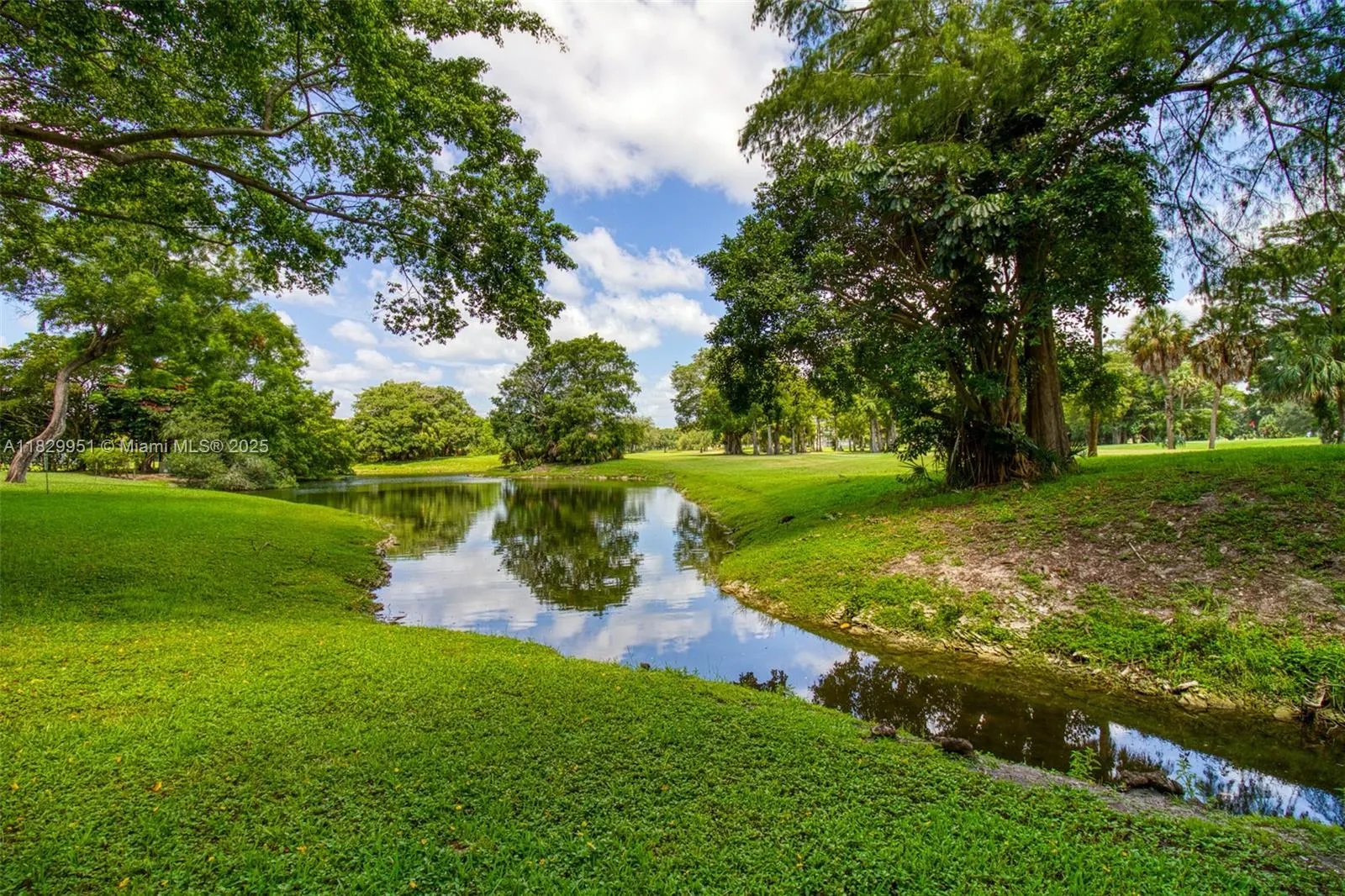 4015 W Palm Aire Dr, #506