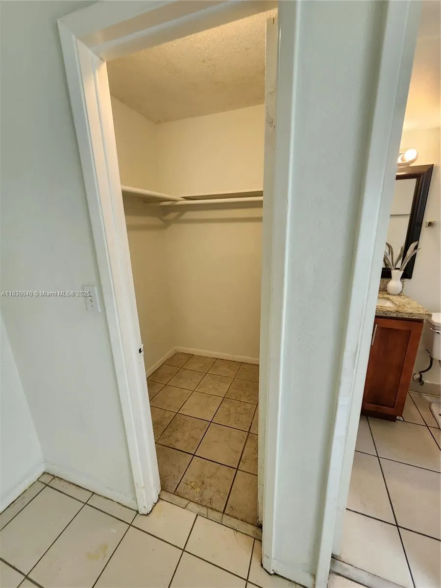 241 SE 9th Ave, #103