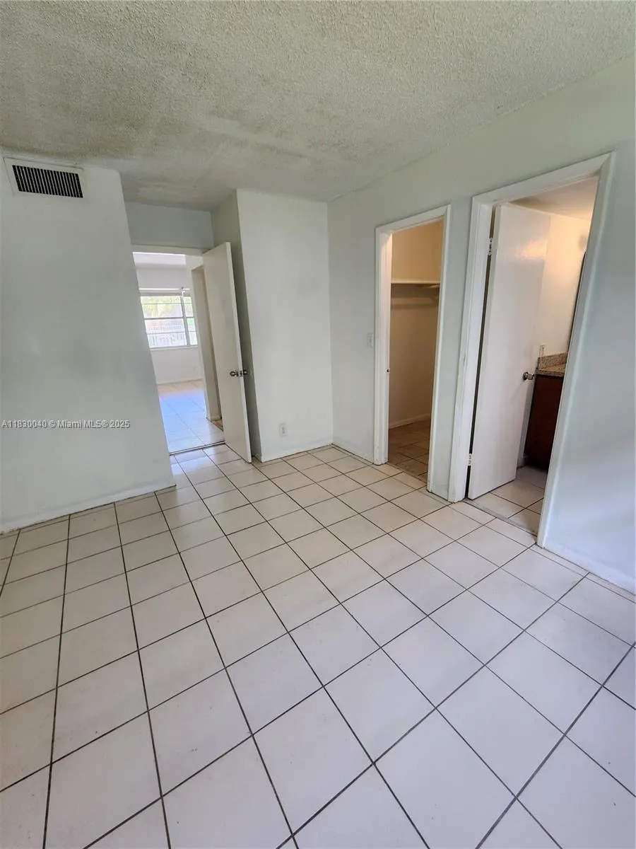 241 SE 9th Ave, #103
