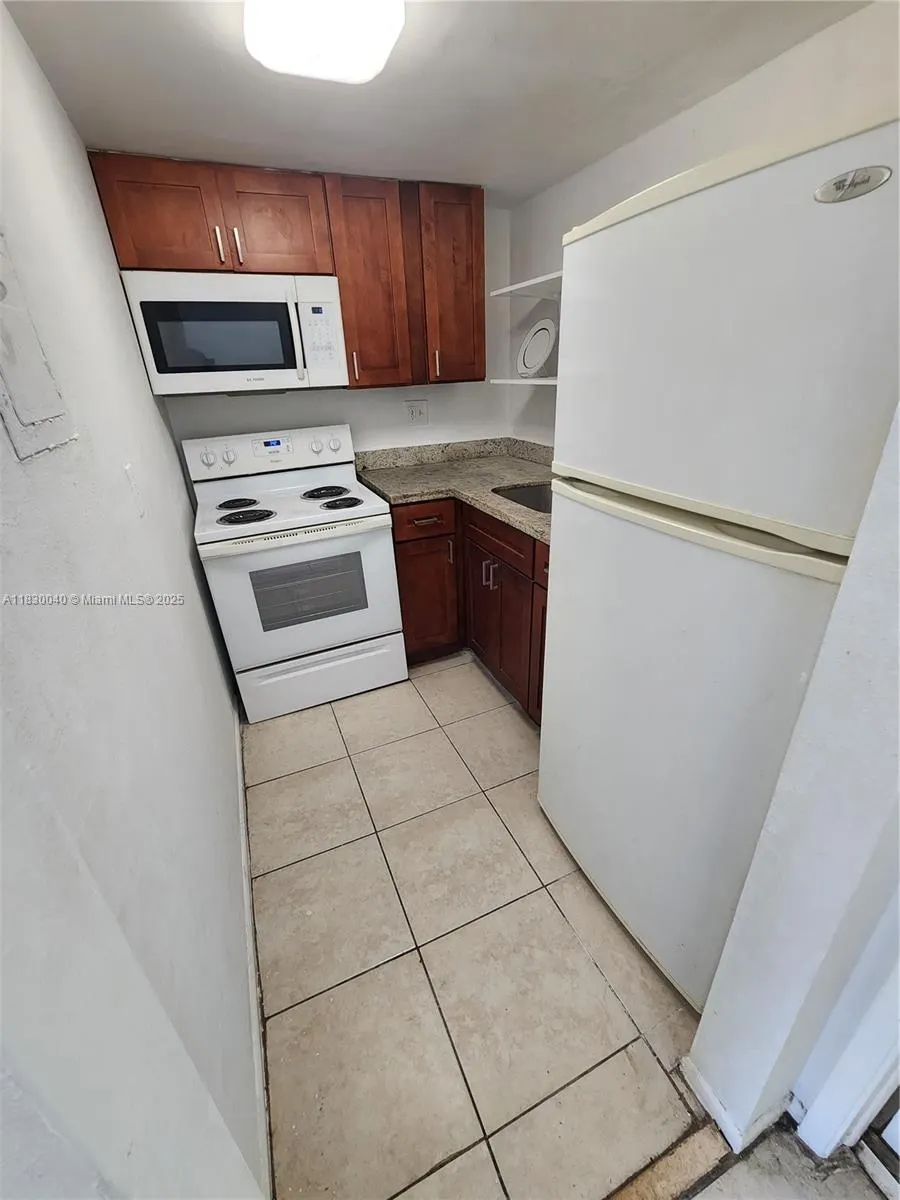 241 SE 9th Ave, #103