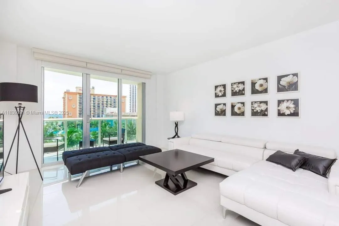 19370 Collins Ave, #607
