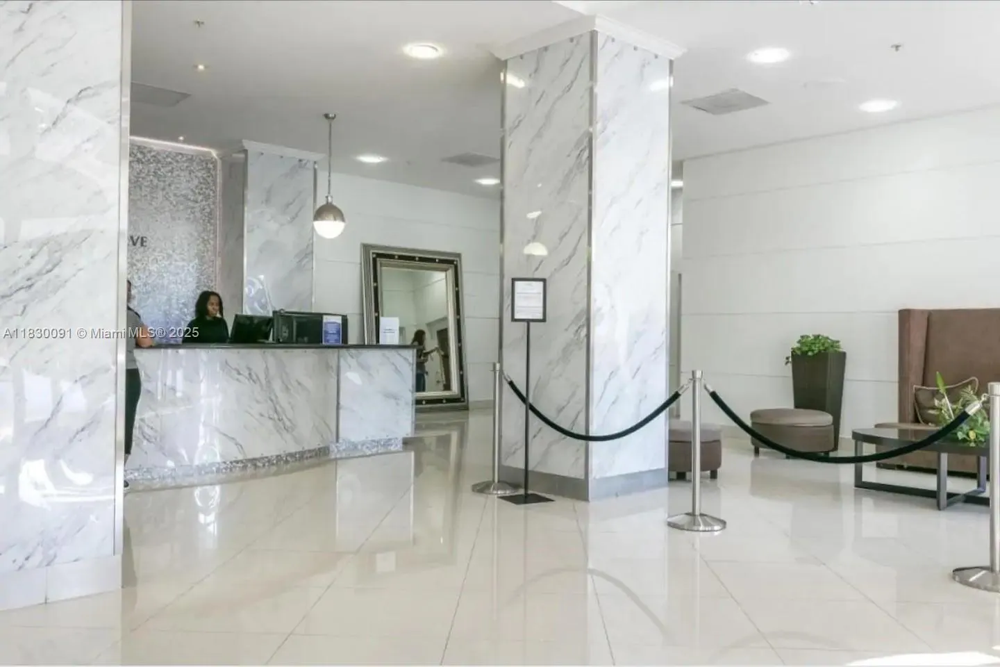 19370 Collins Ave, #607