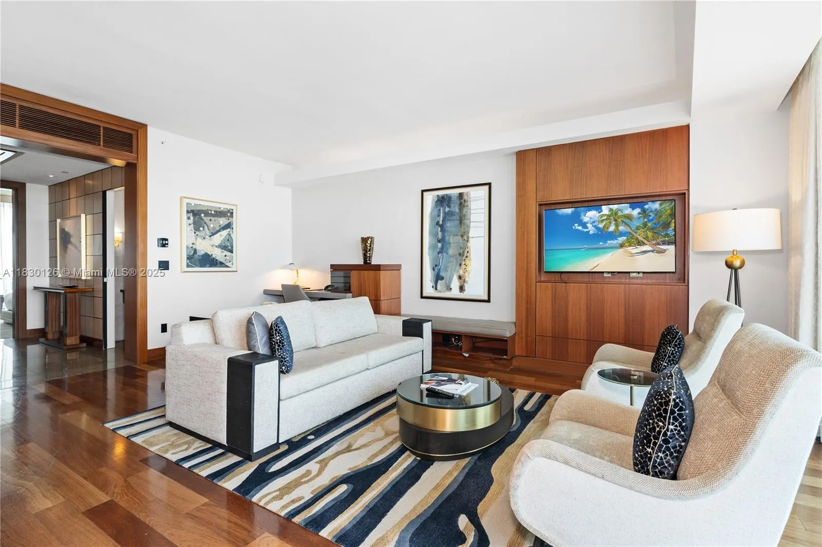 10295 Collins Ave, #1114