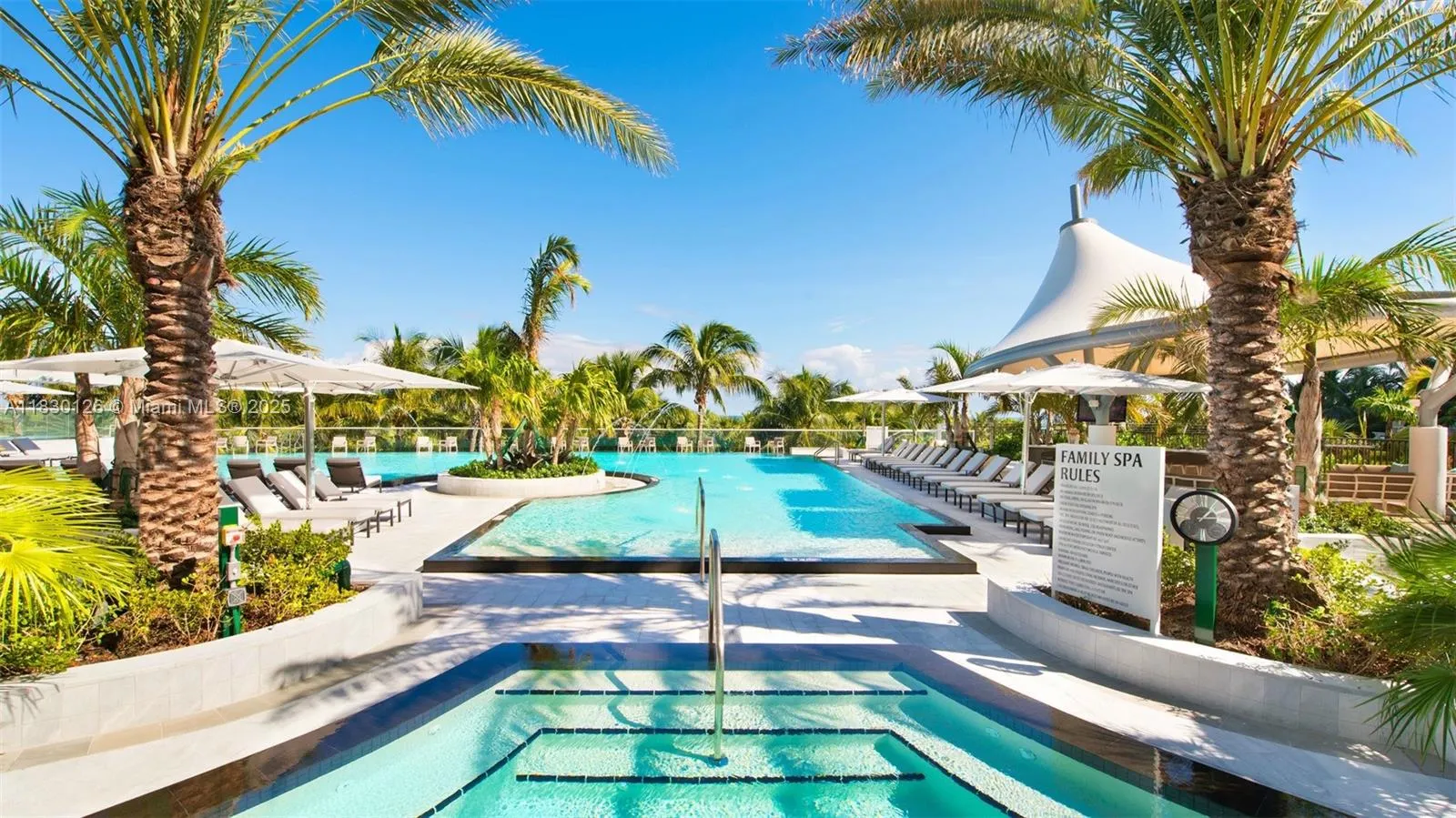 10295 Collins Ave, #1114