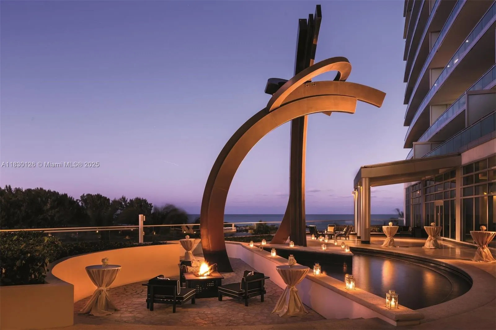 10295 Collins Ave, #1114