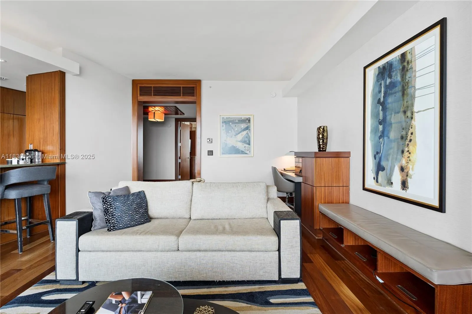 10295 Collins Ave, #1114